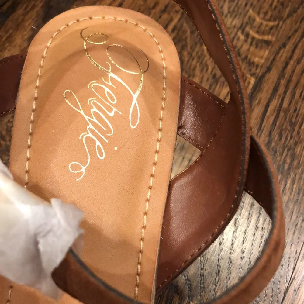Fergalicious Pounce Wedge Sandals